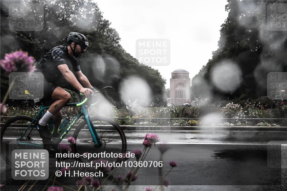 13.09.2026 - Stadtparktriathlon H.Heesch http://msf.ph/oto/10360706 13.09.2026 12:12:02 Radfahren 865, 873, 950, 974 meine-sportfotos.de