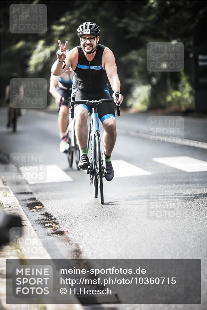 13.09.2026 - Stadtparktriathlon H.Heesch http://msf.ph/oto/10360715 13.09.2026 11:16:12 Radfahren 583, 586, 601, 639 meine-sportfotos.de