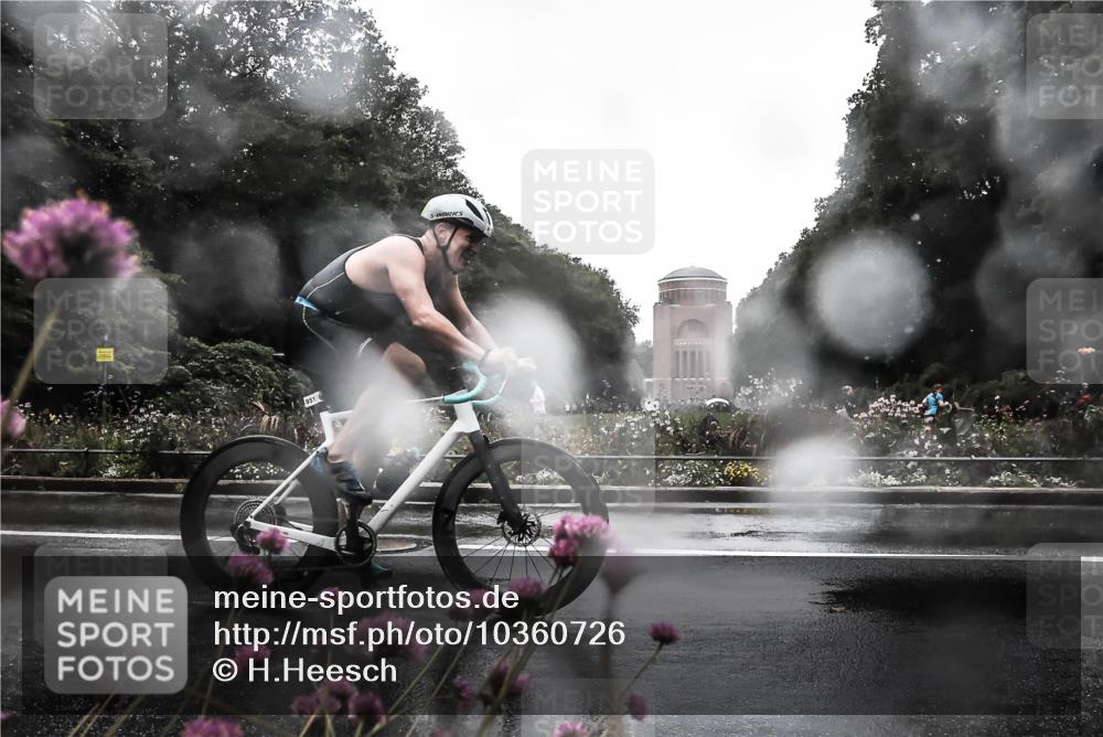 13.09.2026 - Stadtparktriathlon H.Heesch http://msf.ph/oto/10360726 13.09.2026 12:12:07 Radfahren 951, 974 meine-sportfotos.de