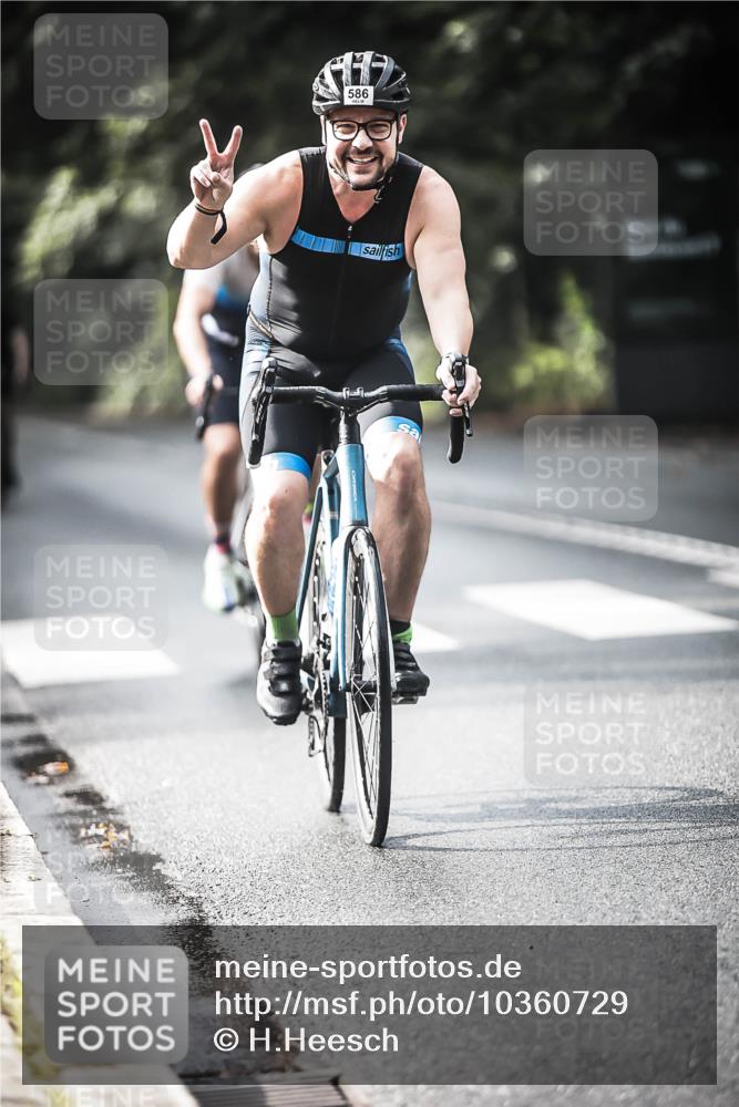 13.09.2026 - Stadtparktriathlon H.Heesch http://msf.ph/oto/10360729 13.09.2026 11:16:13 Radfahren 583, 586, 601, 639 meine-sportfotos.de