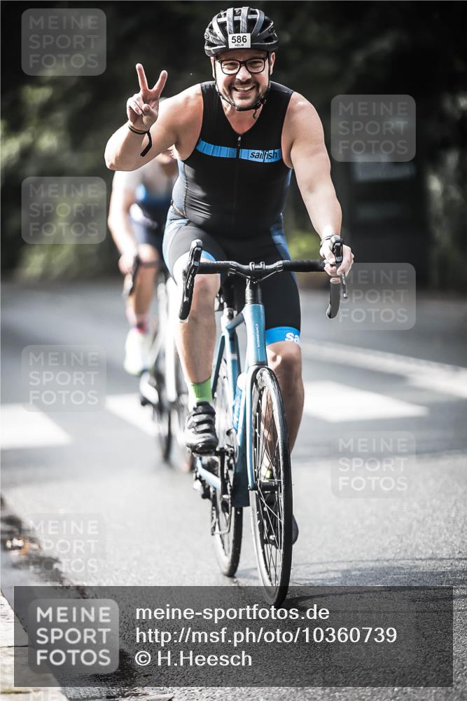 13.09.2026 - Stadtparktriathlon H.Heesch http://msf.ph/oto/10360739 13.09.2026 11:16:13 Radfahren 583, 586, 601, 639 meine-sportfotos.de