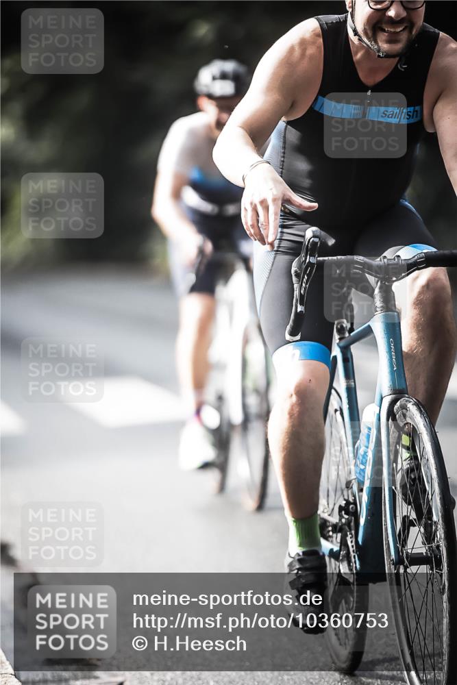 13.09.2026 - Stadtparktriathlon H.Heesch http://msf.ph/oto/10360753 13.09.2026 11:16:13 Radfahren 583, 586, 601, 639 meine-sportfotos.de