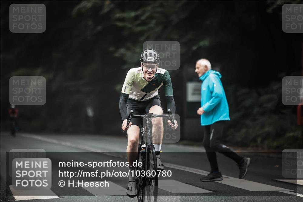 13.09.2026 - Stadtparktriathlon H.Heesch http://msf.ph/oto/10360780 13.09.2026 10:01:25 Radfahren 289 meine-sportfotos.de