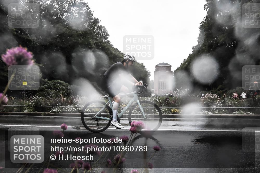 13.09.2026 - Stadtparktriathlon H.Heesch http://msf.ph/oto/10360789 13.09.2026 12:12:48 Radfahren 857, 953, 970, 980, 1037 meine-sportfotos.de