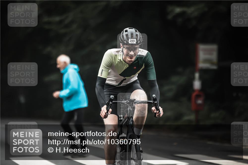 13.09.2026 - Stadtparktriathlon H.Heesch http://msf.ph/oto/10360795 13.09.2026 10:01:26 Radfahren 289 meine-sportfotos.de