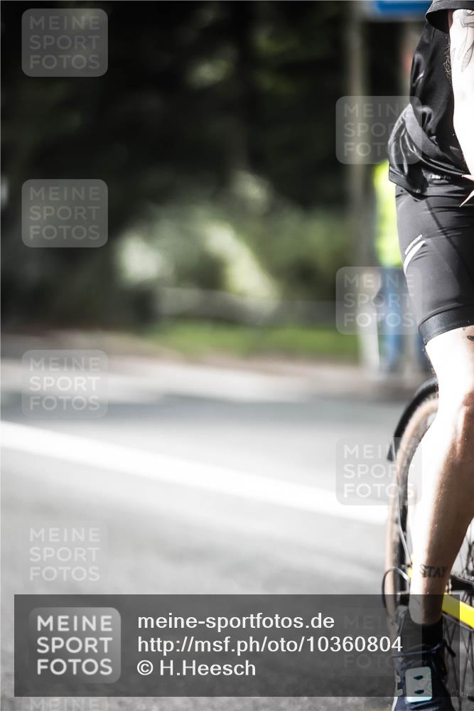 13.09.2026 - Stadtparktriathlon H.Heesch http://msf.ph/oto/10360804 13.09.2026 11:16:18 Radfahren 583, 586, 601, 606, 708 meine-sportfotos.de
