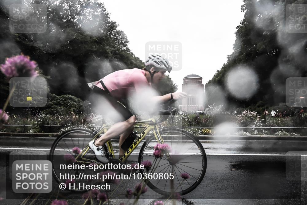 13.09.2026 - Stadtparktriathlon H.Heesch http://msf.ph/oto/10360805 13.09.2026 12:12:50 Radfahren 857, 970, 980, 1037 meine-sportfotos.de