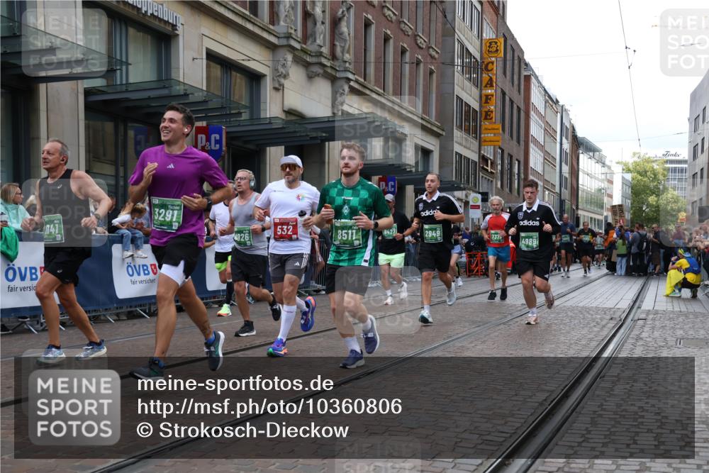 13.09.2026 - 21. swb-Marathon Bremen Strokosch-Dieckow http://msf.ph/oto/10360806 13.09.2026 13:35:55 Ziel 563, 1072, 1867, 2339, 2692, 2931, 2949, 3026, 3224, 3291, 3410, 3489, 3591, 4049, 4643, 4989, 5259, 5800, 6642, 6778, 6982, 7043, 7256, 7379, 7865, 8227, 8275, 8488, 8511, 8731, 8941, 9026, 9076, 9226, 9427, 9497, 9564, 13038, 13179, 13238, 156, 318, 532, 607, 2565, 3026, 3056, 3087, 3226, 3454, 3485, 3704, 3780, 3857, 4016, 4048, 5026, 5071, 5157, 5276, 5308, 5381, 5467, 5468, 5584, 5586, 5816, 6159, 6465, 6466, 6644, 6874, 7036 meine-sportfotos.de