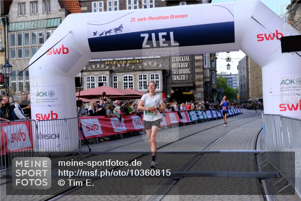 13.09.2026 - 21. swb-Marathon Bremen Tim E. http://msf.ph/oto/10360815 13.09.2026 12:57:56 Ziel 919, 2986, 4795, 6264 meine-sportfotos.de