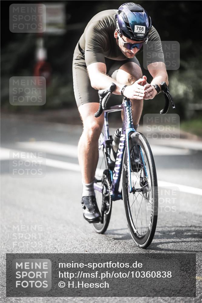 13.09.2026 - Stadtparktriathlon H.Heesch http://msf.ph/oto/10360838 13.09.2026 11:16:22 Radfahren 579, 583, 606, 708 meine-sportfotos.de