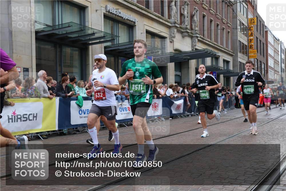 13.09.2026 - 21. swb-Marathon Bremen Strokosch-Dieckow http://msf.ph/oto/10360850 13.09.2026 13:35:56 Ziel 563, 1072, 1867, 2339, 2692, 2700, 2931, 2949, 3224, 3291, 3410, 3489, 3591, 4049, 4643, 4989, 5259, 5800, 6642, 6778, 6982, 7043, 7256, 7379, 7865, 8227, 8275, 8488, 8511, 8731, 8941, 9026, 9076, 9226, 9427, 9497, 9564, 13038, 13238, 156, 318, 532, 607, 2565, 3026, 3056, 3087, 3226, 3454, 3485, 3704, 3780, 3857, 4016, 4048, 5026, 5071, 5157, 5276, 5308, 5381, 5467, 5468, 5584, 5586, 5816, 6159, 6465, 6466, 6644, 6874, 7036 meine-sportfotos.de