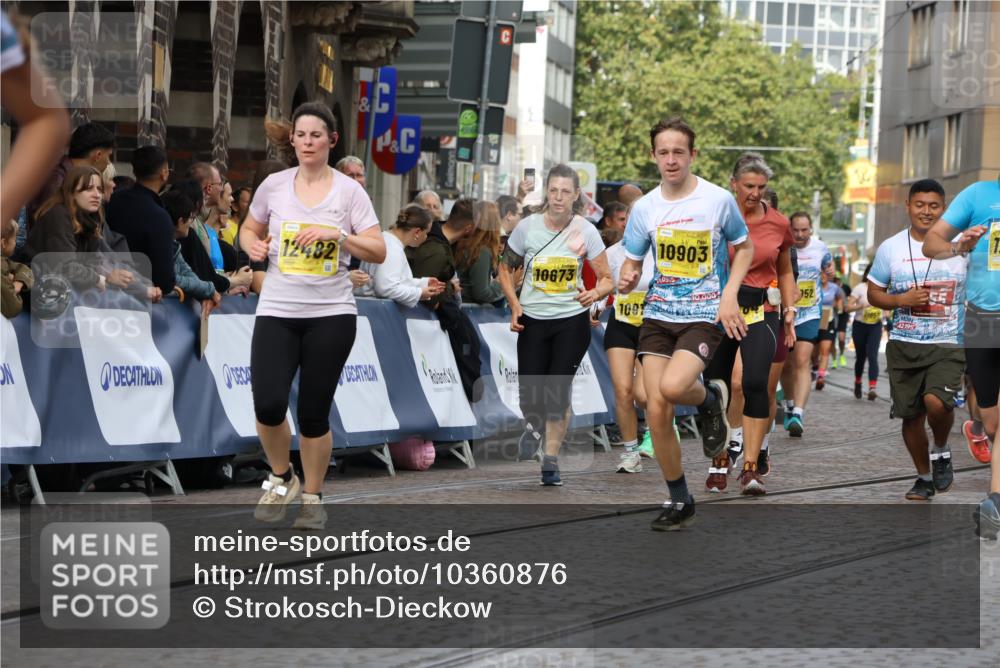 13.09.2026 - 21. swb-Marathon Bremen Strokosch-Dieckow http://msf.ph/oto/10360876 13.09.2026 10:58:15 Ziel 10078, 10543, 10559, 10565, 10604, 10707, 10728, 10826, 11136, 11153, 11332, 11532, 11568, 11824, 11856, 11863, 12228, 12231, 12427, 12551, 12555, 10530, 11004, 11131, 11152, 11202, 11384, 11403, 11455, 11686, 11750, 11906, 11953, 12092, 12180, 12518 meine-sportfotos.de