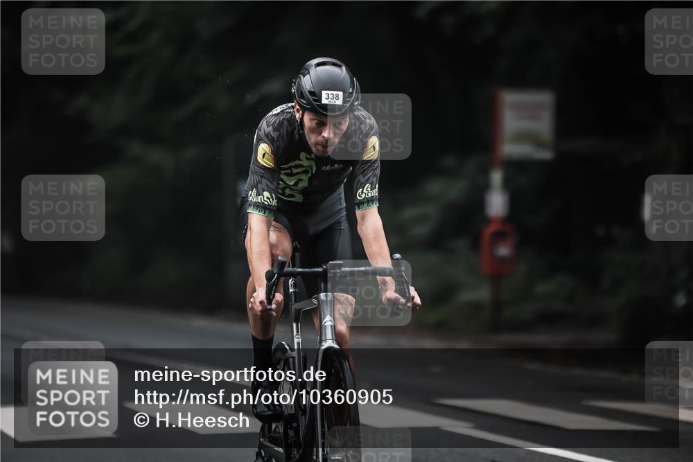 13.09.2026 - Stadtparktriathlon H.Heesch http://msf.ph/oto/10360905 13.09.2026 10:01:42 Radfahren 226, 338 meine-sportfotos.de