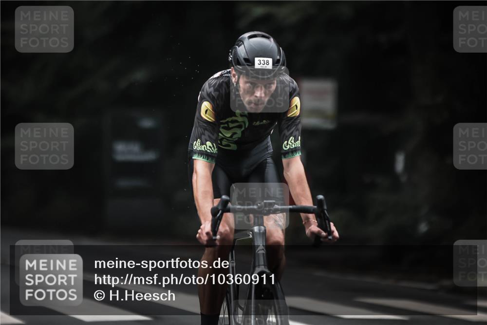 13.09.2026 - Stadtparktriathlon H.Heesch http://msf.ph/oto/10360911 13.09.2026 10:01:42 Radfahren 226, 338 meine-sportfotos.de