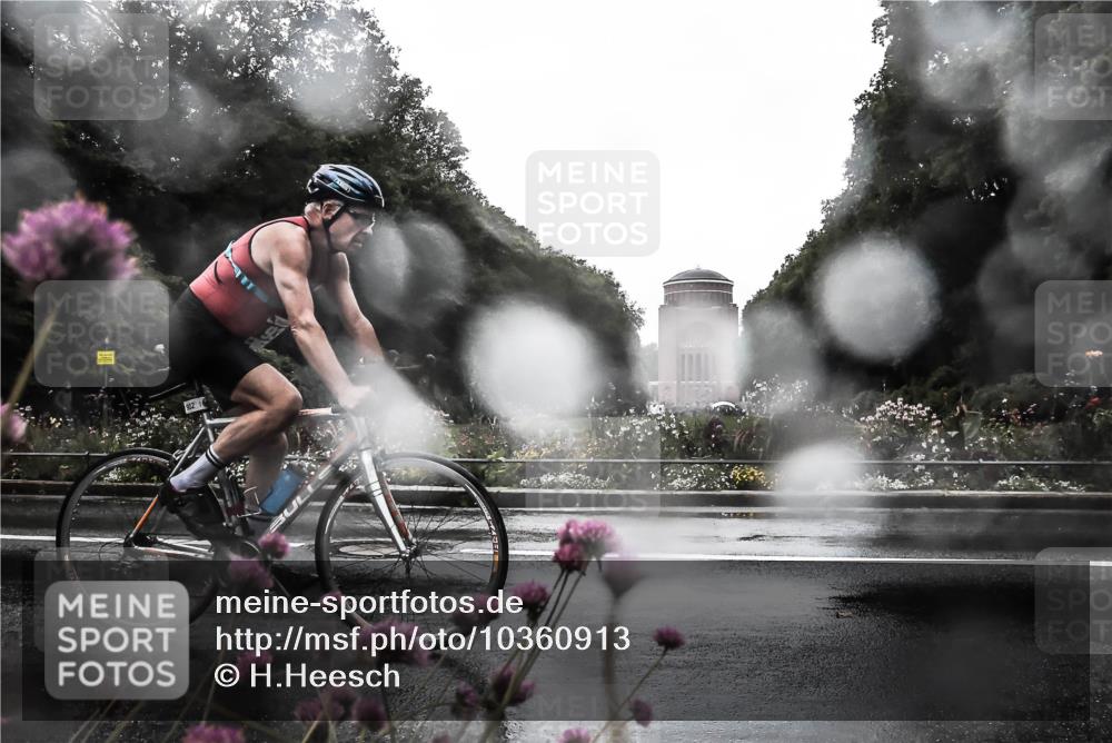 13.09.2026 - Stadtparktriathlon H.Heesch http://msf.ph/oto/10360913 13.09.2026 12:13:58 Radfahren 932, 985 meine-sportfotos.de
