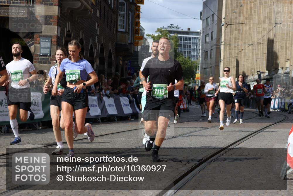 13.09.2026 - 21. swb-Marathon Bremen Strokosch-Dieckow http://msf.ph/oto/10360927 13.09.2026 13:34:10 Ziel 1656, 2405, 2727, 2872, 3201, 3389, 3522, 3761, 4490, 4554, 4658, 4874, 5063, 5156, 5513, 5563, 5587, 6151, 6508, 6623, 6808, 7126, 7354, 7431, 7652, 7832, 8025, 8512, 8641, 9068, 9128, 9342, 9344, 9390, 682, 911, 1307, 2464, 3068, 3214, 3636, 4112, 5147, 5265, 5489, 5768, 5852, 6405, 7696, 7746, 8870, 9094, 9100, 9402, 9453, 9802, 9905, 13112 meine-sportfotos.de