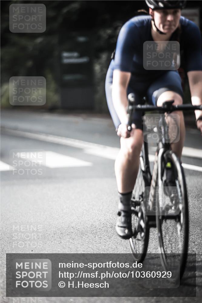 13.09.2026 - Stadtparktriathlon H.Heesch http://msf.ph/oto/10360929 13.09.2026 11:16:29 Radfahren 481, 482, 579, 606, 676, 691, 790 meine-sportfotos.de