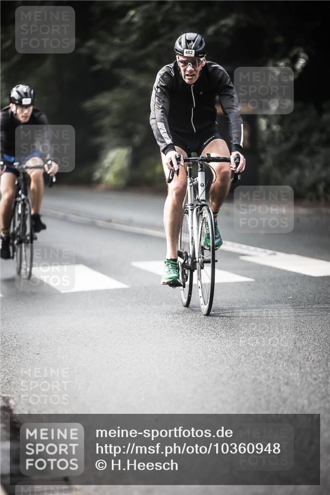 13.09.2026 - Stadtparktriathlon H.Heesch http://msf.ph/oto/10360948 13.09.2026 11:16:31 Radfahren 481, 482, 579, 663, 676, 691, 790 meine-sportfotos.de