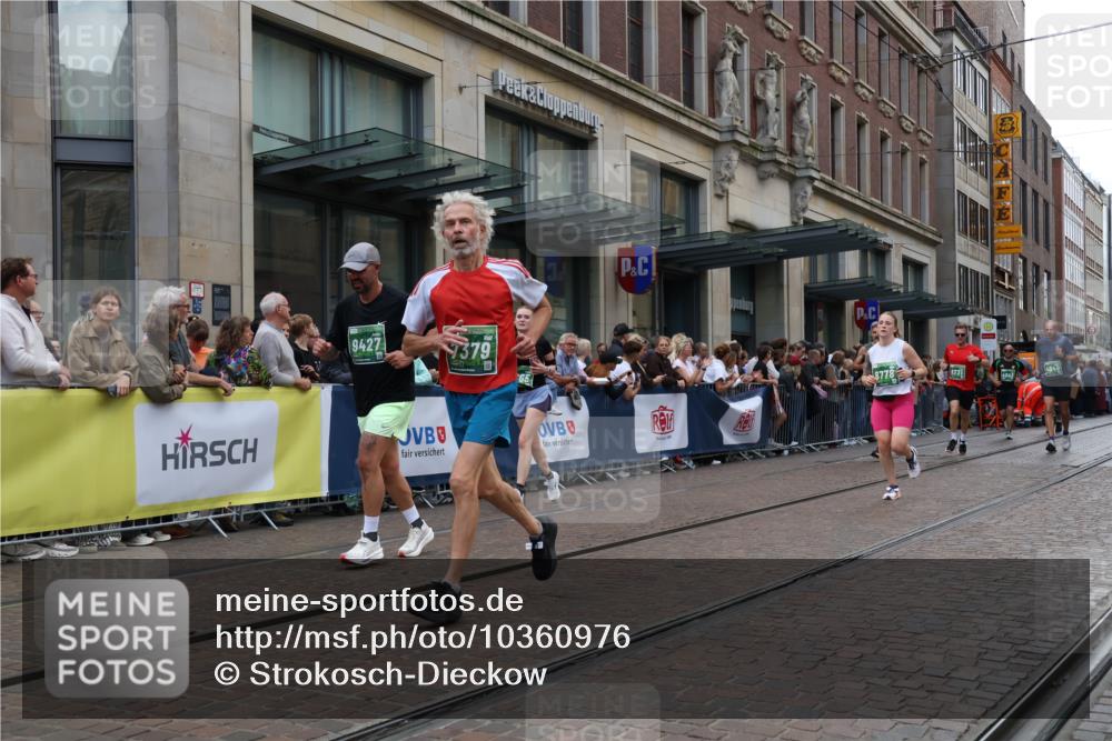 13.09.2026 - 21. swb-Marathon Bremen Strokosch-Dieckow http://msf.ph/oto/10360976 13.09.2026 13:35:59 Ziel 372, 563, 900, 1072, 1738, 1867, 1880, 2339, 2692, 2700, 2931, 2949, 3224, 3291, 3410, 3489, 3591, 4049, 4643, 4989, 5259, 5800, 6642, 6778, 6982, 7256, 7379, 7865, 8275, 8488, 8511, 8525, 8731, 8905, 8941, 9026, 9076, 9226, 9427, 9497, 9564, 9899, 13038, 13238, 318, 532, 607, 1867, 2565, 3026, 3056, 3087, 3226, 3454, 3485, 3704, 3780, 3857, 4016, 4048, 5026, 5071, 5157, 5276, 5308, 5381, 5467, 5468, 5584, 5586, 5816, 6159, 6874, 7036 meine-sportfotos.de