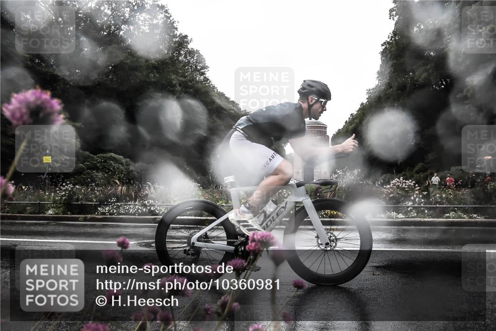 13.09.2026 - Stadtparktriathlon H.Heesch http://msf.ph/oto/10360981 13.09.2026 12:14:25 Radfahren 899, 902, 975 meine-sportfotos.de
