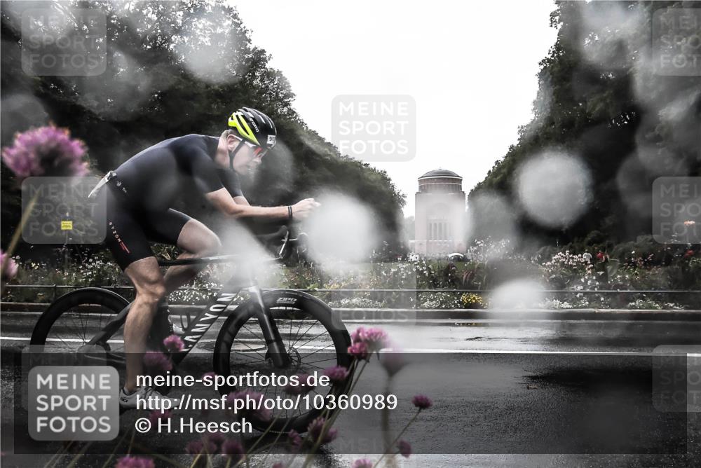 13.09.2026 - Stadtparktriathlon H.Heesch http://msf.ph/oto/10360989 13.09.2026 12:14:29 Radfahren 902, 957 meine-sportfotos.de