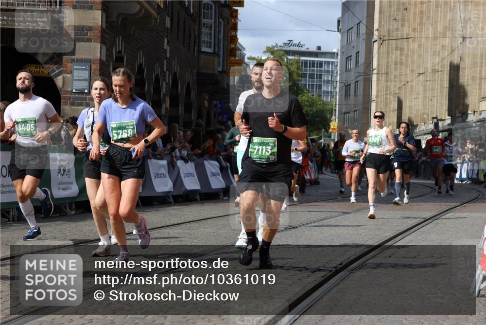 13.09.2026 - 21. swb-Marathon Bremen Strokosch-Dieckow http://msf.ph/oto/10361019 13.09.2026 13:34:10 Ziel 1656, 2405, 2727, 2872, 3201, 3389, 3522, 3761, 4490, 4554, 4658, 4874, 5063, 5156, 5513, 5563, 5587, 6151, 6508, 6623, 6808, 7126, 7354, 7431, 7652, 7832, 8025, 8512, 8641, 9068, 9128, 9342, 9344, 9390, 682, 911, 1307, 2464, 3068, 3214, 3636, 4112, 5147, 5265, 5489, 5768, 5852, 6405, 7696, 7746, 8870, 9094, 9100, 9402, 9453, 9802, 9905, 13112 meine-sportfotos.de