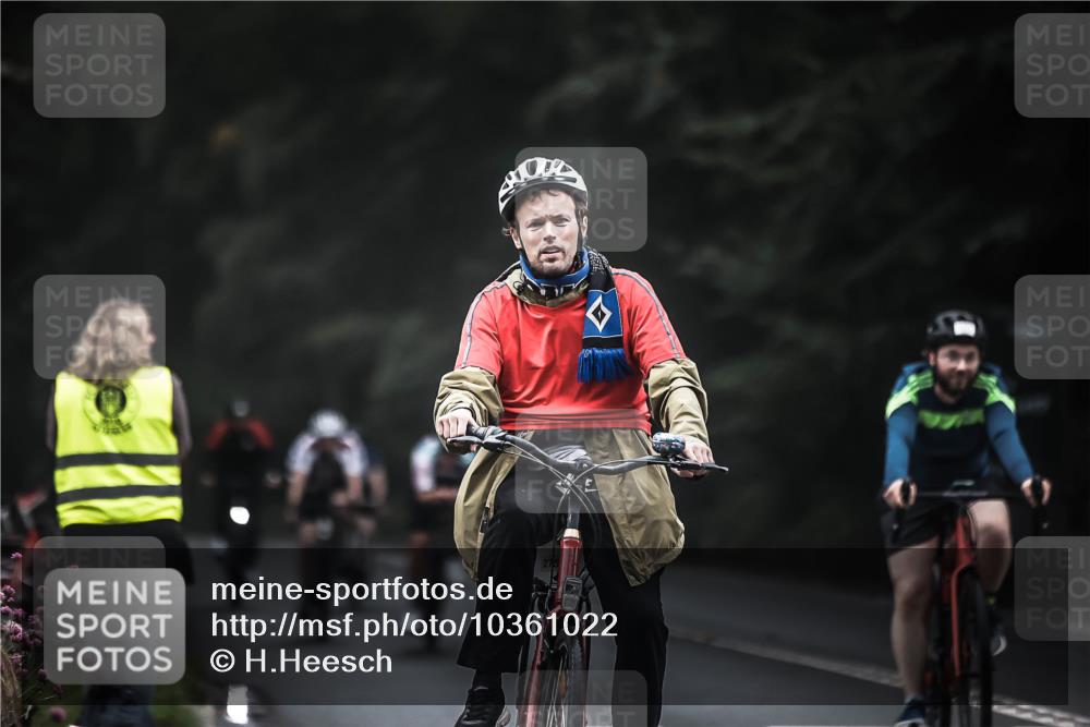 13.09.2026 - Stadtparktriathlon H.Heesch http://msf.ph/oto/10361022 13.09.2026 10:01:55 Radfahren 218, 243, 251, 275, 286, 308, 317, 323, 324 meine-sportfotos.de