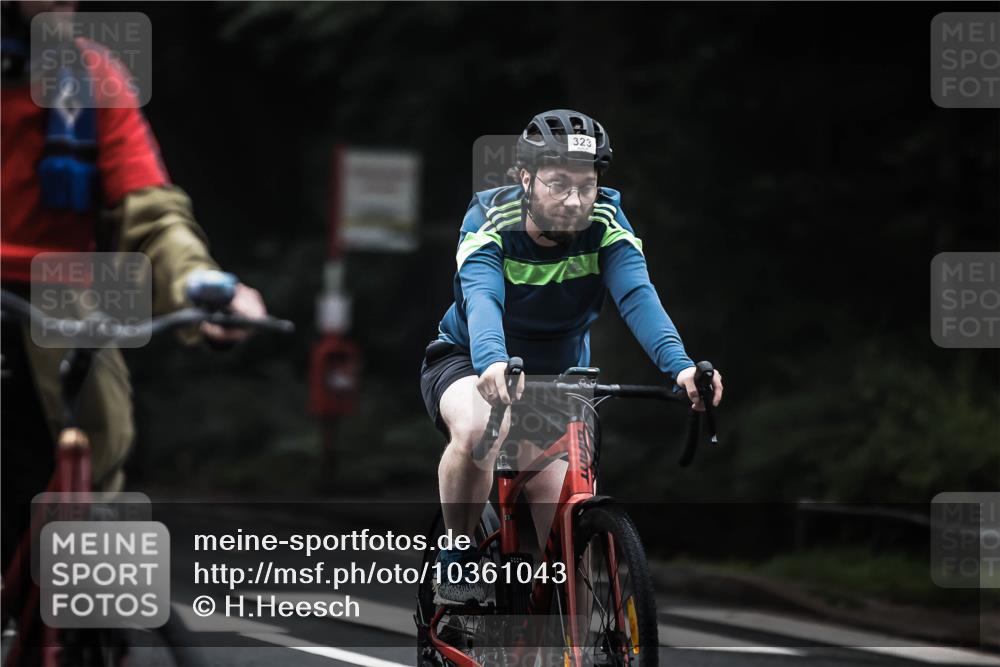 13.09.2026 - Stadtparktriathlon H.Heesch http://msf.ph/oto/10361043 13.09.2026 10:01:56 Radfahren 218, 243, 251, 275, 286, 308, 317, 323, 324 meine-sportfotos.de