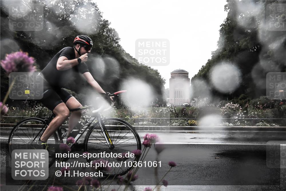 13.09.2026 - Stadtparktriathlon H.Heesch http://msf.ph/oto/10361061 13.09.2026 12:15:01 Radfahren 934, 960 meine-sportfotos.de
