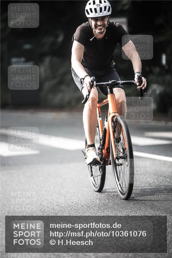 13.09.2026 - Stadtparktriathlon H.Heesch http://msf.ph/oto/10361076 13.09.2026 11:16:39 Radfahren 662, 663, 676, 691 meine-sportfotos.de