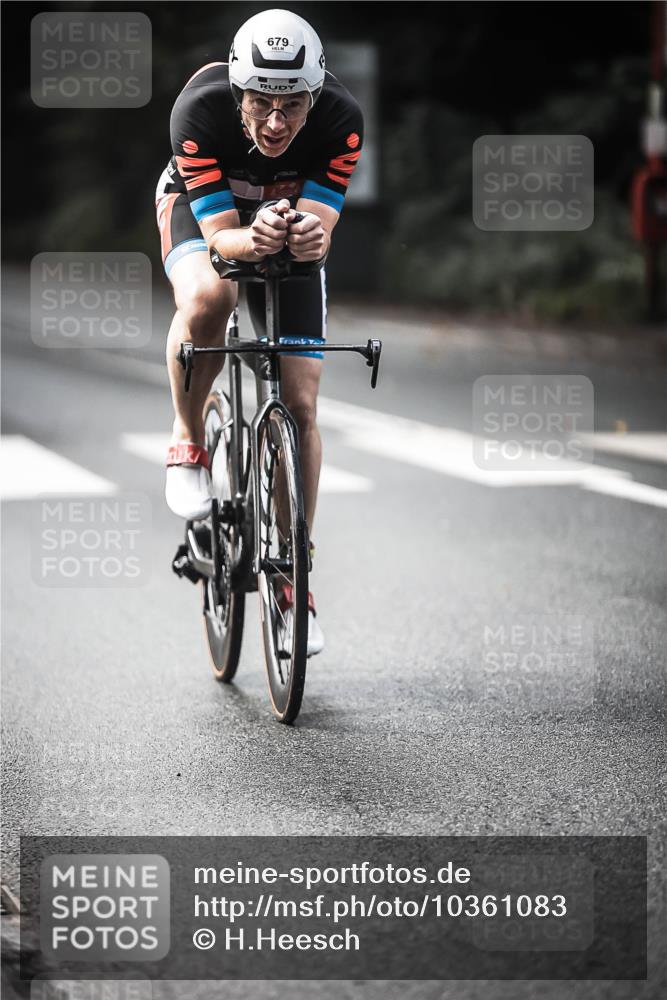 13.09.2026 - Stadtparktriathlon H.Heesch http://msf.ph/oto/10361083 13.09.2026 11:16:51 Radfahren 679, 684, 735 meine-sportfotos.de