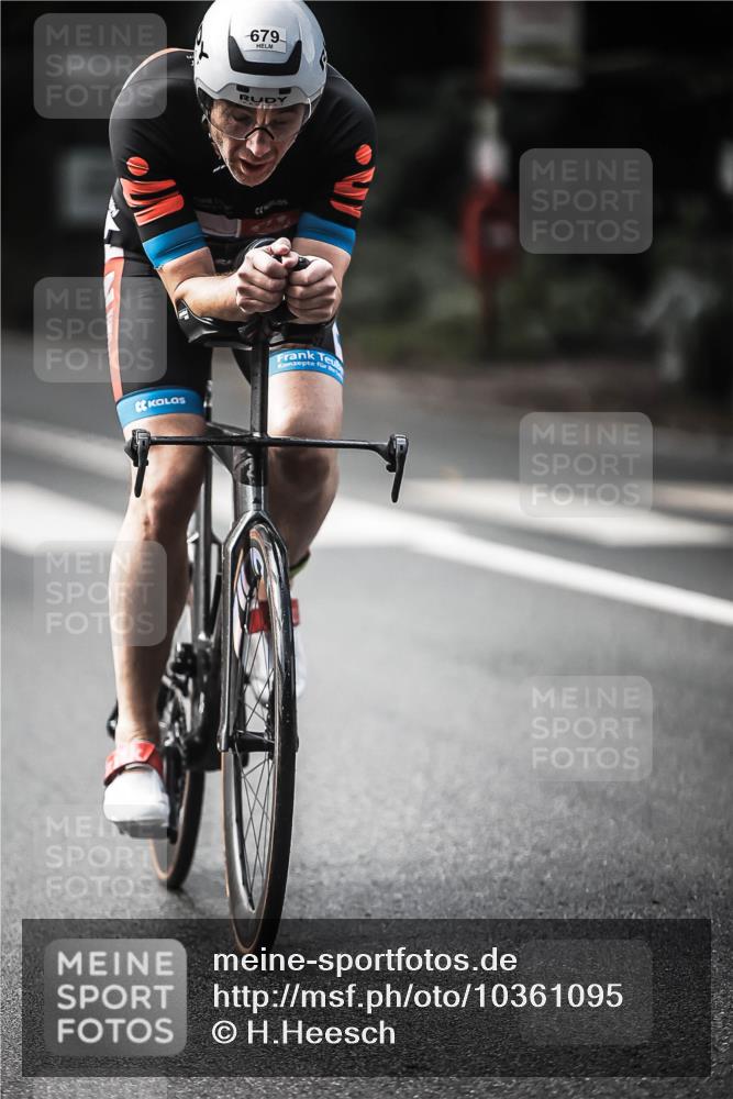 13.09.2026 - Stadtparktriathlon H.Heesch http://msf.ph/oto/10361095 13.09.2026 11:16:51 Radfahren 679, 684, 735 meine-sportfotos.de