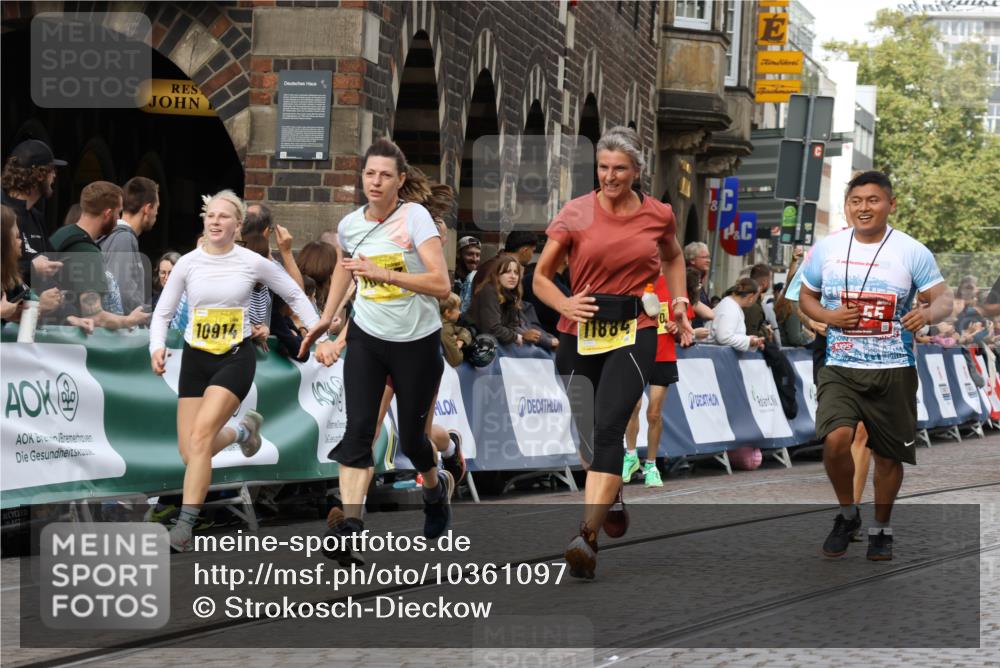 13.09.2026 - 21. swb-Marathon Bremen Strokosch-Dieckow http://msf.ph/oto/10361097 13.09.2026 10:58:18 Ziel 10078, 10543, 10559, 10565, 10604, 10707, 10728, 10826, 10903, 10931, 10932, 11136, 11332, 11824, 11856, 11863, 12231, 12427, 12441, 12551, 12555, 10878, 10879, 11004, 11152, 11202, 11384, 11403, 11455, 11686, 11750, 11953, 12092, 12180, 12499, 12518 meine-sportfotos.de