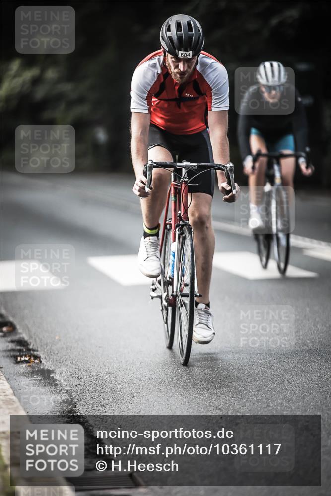 13.09.2026 - Stadtparktriathlon H.Heesch http://msf.ph/oto/10361117 13.09.2026 11:16:57 Radfahren 581, 684, 735 meine-sportfotos.de