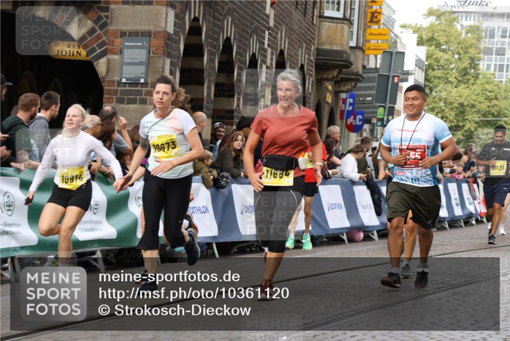 13.09.2026 - 21. swb-Marathon Bremen Strokosch-Dieckow http://msf.ph/oto/10361120 13.09.2026 10:58:18 Ziel 10078, 10543, 10559, 10565, 10604, 10707, 10728, 10826, 10903, 10931, 10932, 11136, 11332, 11824, 11856, 11863, 12231, 12427, 12441, 12551, 12555, 10878, 10879, 11004, 11152, 11202, 11384, 11403, 11455, 11686, 11750, 11953, 12092, 12180, 12499, 12518 meine-sportfotos.de