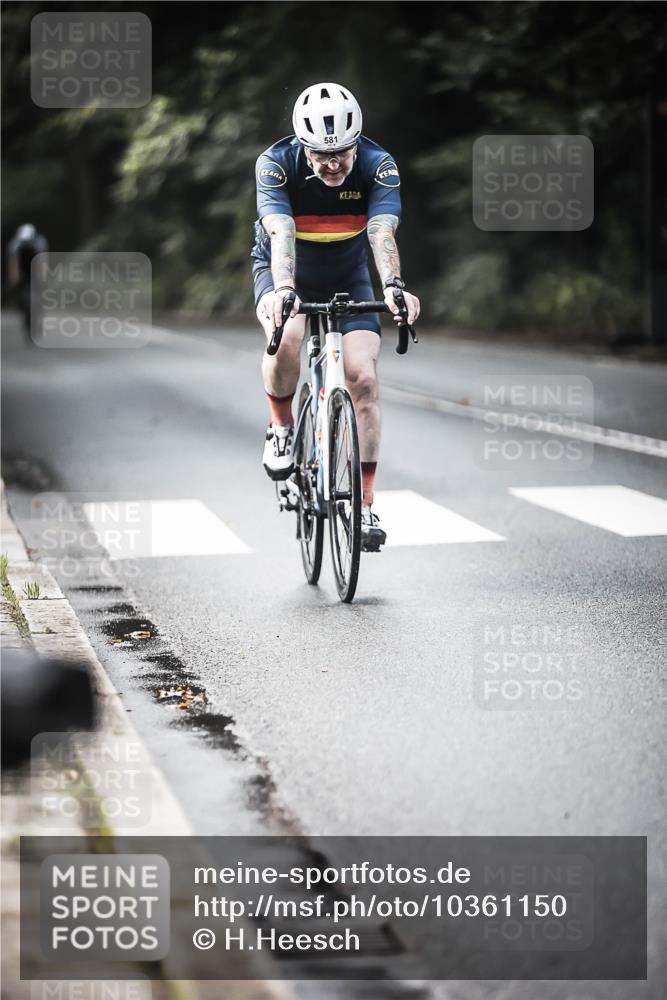 13.09.2026 - Stadtparktriathlon H.Heesch http://msf.ph/oto/10361150 13.09.2026 11:17:02 Radfahren 581, 684, 735 meine-sportfotos.de