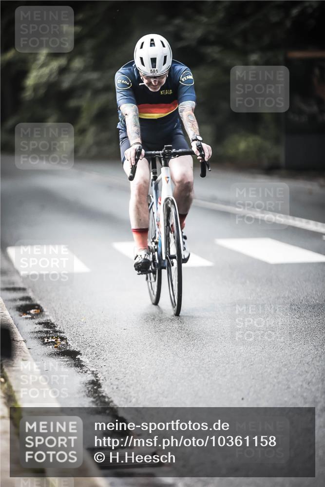 13.09.2026 - Stadtparktriathlon H.Heesch http://msf.ph/oto/10361158 13.09.2026 11:17:02 Radfahren 581, 684, 735 meine-sportfotos.de