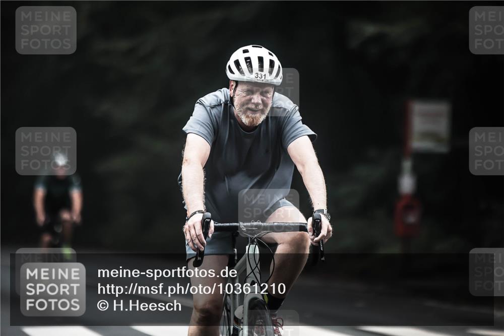 13.09.2026 - Stadtparktriathlon H.Heesch http://msf.ph/oto/10361210 13.09.2026 10:02:14 Radfahren 245, 249, 256, 274, 327, 331, 336 meine-sportfotos.de