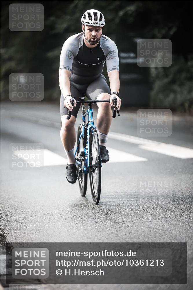 13.09.2026 - Stadtparktriathlon H.Heesch http://msf.ph/oto/10361213 13.09.2026 11:17:10 Radfahren 626, 629, 657, 672 meine-sportfotos.de