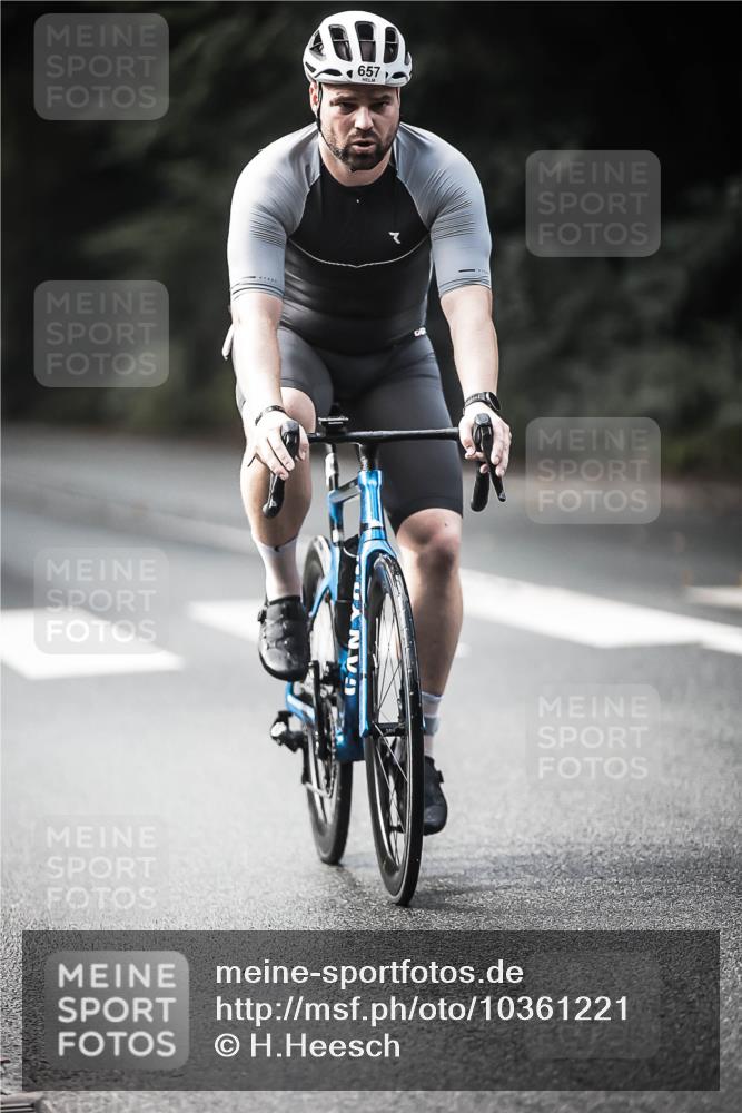 13.09.2026 - Stadtparktriathlon H.Heesch http://msf.ph/oto/10361221 13.09.2026 11:17:10 Radfahren 626, 629, 657, 672 meine-sportfotos.de