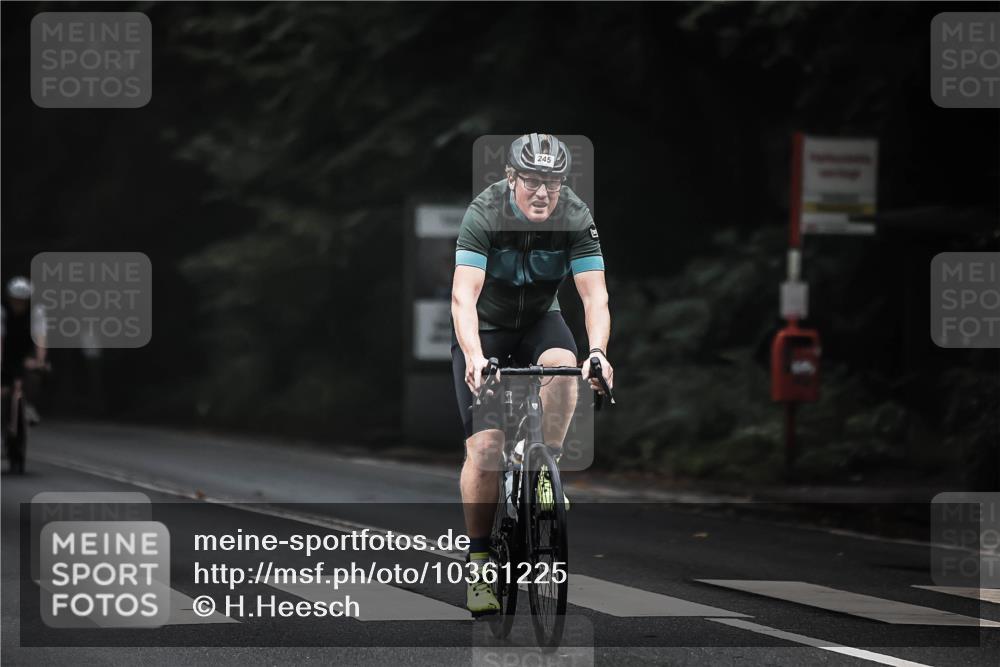 13.09.2026 - Stadtparktriathlon H.Heesch http://msf.ph/oto/10361225 13.09.2026 10:02:16 Radfahren 229, 245, 249, 256, 274, 327, 331, 332, 336 meine-sportfotos.de