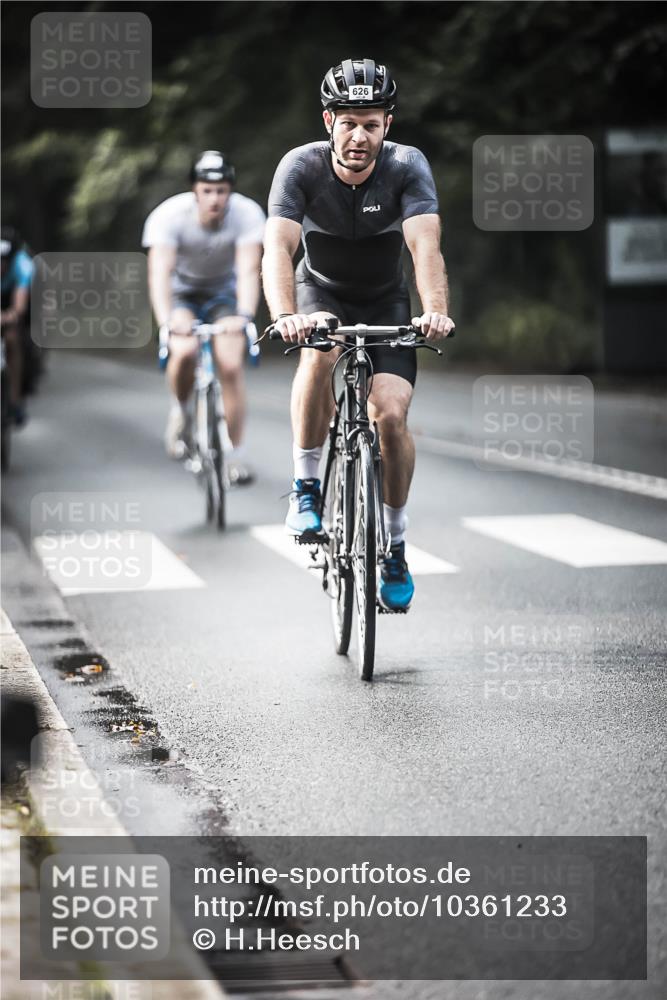 13.09.2026 - Stadtparktriathlon H.Heesch http://msf.ph/oto/10361233 13.09.2026 11:17:13 Radfahren 593, 626, 629, 657, 672 meine-sportfotos.de
