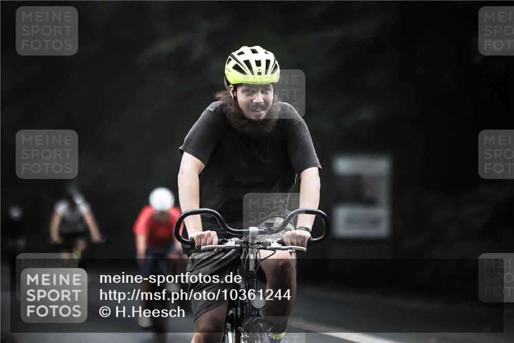 13.09.2026 - Stadtparktriathlon H.Heesch http://msf.ph/oto/10361244 13.09.2026 10:02:18 Radfahren 229, 245, 249, 274, 309, 327, 331, 332, 336 meine-sportfotos.de