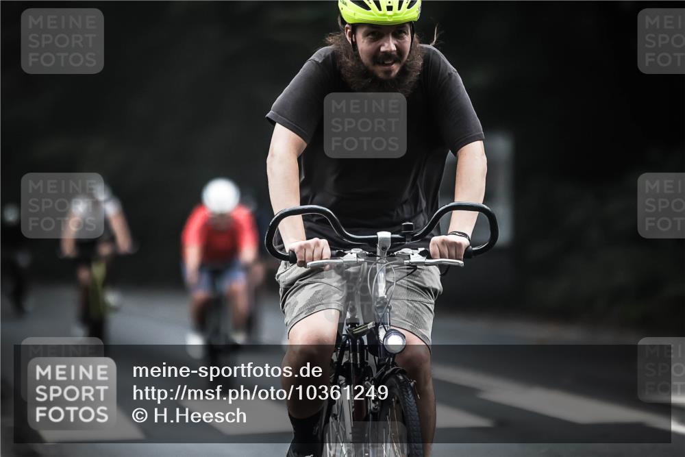 13.09.2026 - Stadtparktriathlon H.Heesch http://msf.ph/oto/10361249 13.09.2026 10:02:18 Radfahren 229, 245, 249, 274, 309, 327, 331, 332, 336 meine-sportfotos.de