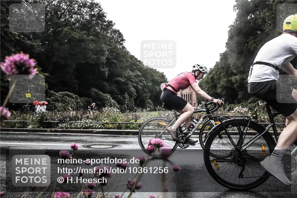 13.09.2026 - Stadtparktriathlon H.Heesch http://msf.ph/oto/10361256 13.09.2026 12:16:34 Radfahren 978, 1186 meine-sportfotos.de