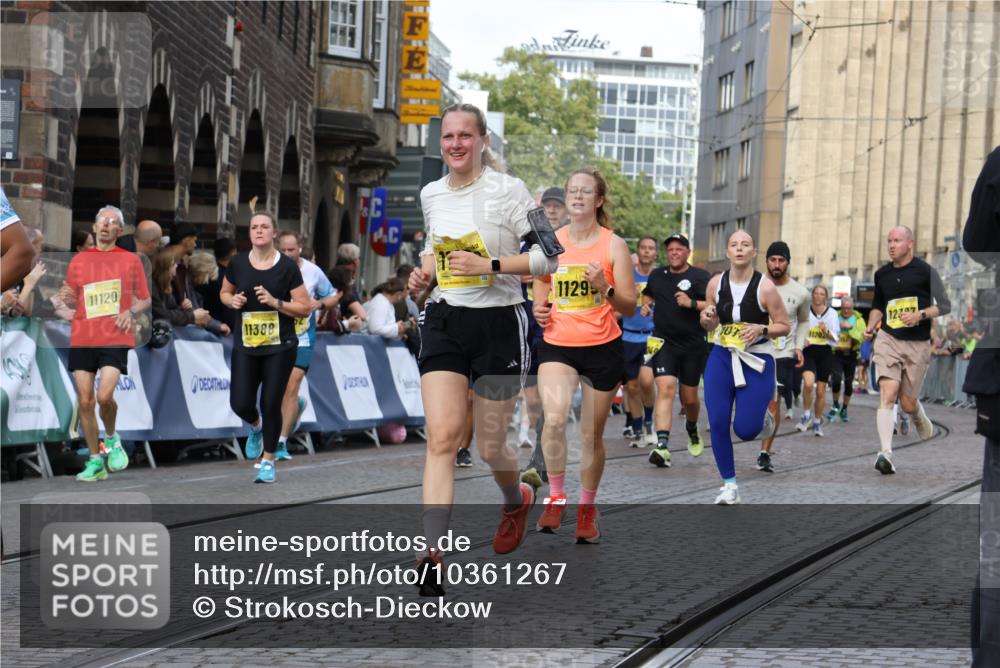 13.09.2026 - 21. swb-Marathon Bremen Strokosch-Dieckow http://msf.ph/oto/10361267 13.09.2026 10:58:21 Ziel 10078, 10494, 10543, 10559, 10565, 10604, 10673, 10728, 10826, 10828, 10903, 10914, 10931, 10932, 11136, 11332, 11752, 11824, 11856, 11863, 11884, 12427, 12441, 12482, 12551, 10878, 10879, 11004, 11152, 11189, 11384, 11455, 11686, 11953, 11955, 12180, 12237, 12320, 12499, 12505, 12518 meine-sportfotos.de