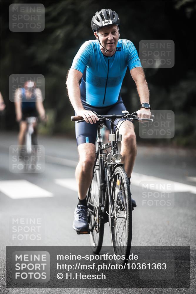 13.09.2026 - Stadtparktriathlon H.Heesch http://msf.ph/oto/10361363 13.09.2026 11:17:21 Radfahren 548, 593, 625, 629, 637, 672, 690, 697, 770, 771, 772 meine-sportfotos.de