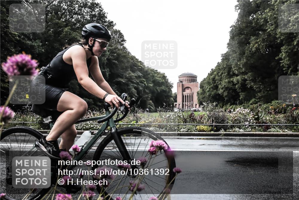 13.09.2026 - Stadtparktriathlon H.Heesch http://msf.ph/oto/10361392 13.09.2026 12:17:39 Radfahren 1016, 1053, 1124, 1141 meine-sportfotos.de