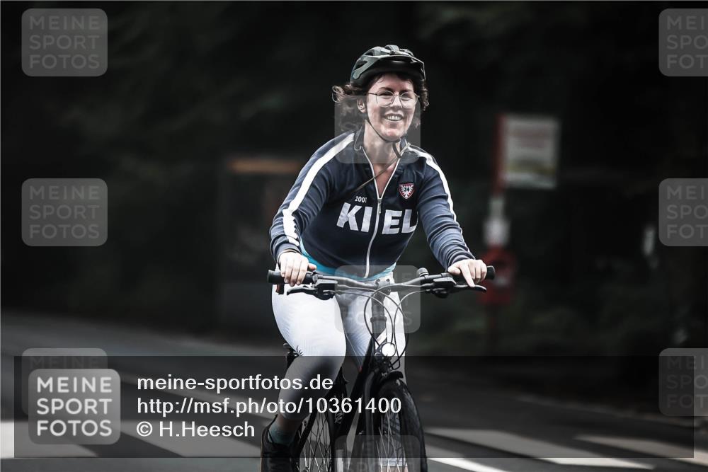 13.09.2026 - Stadtparktriathlon H.Heesch http://msf.ph/oto/10361400 13.09.2026 10:02:31 Radfahren 211, 263, 267, 313, 316, 326, 340 meine-sportfotos.de