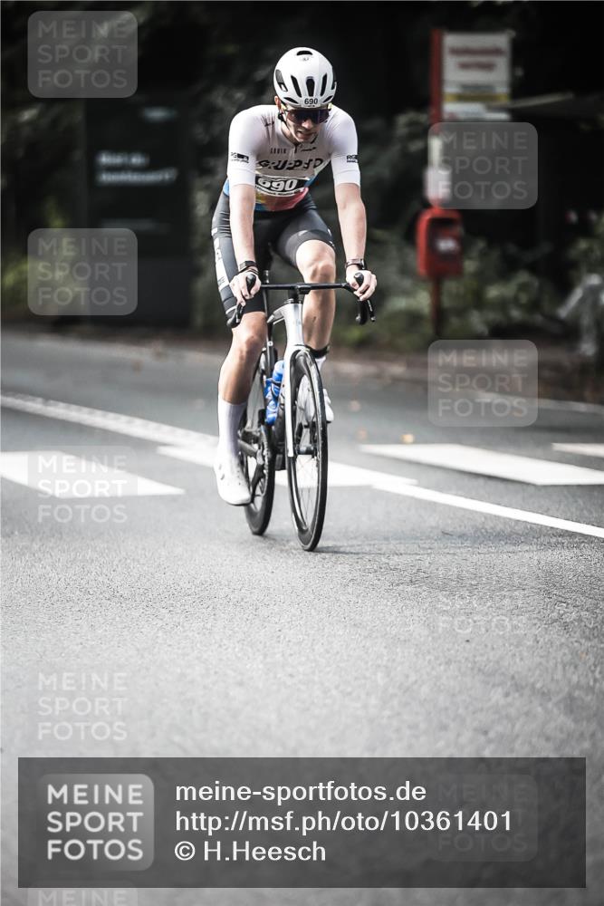 13.09.2026 - Stadtparktriathlon H.Heesch http://msf.ph/oto/10361401 13.09.2026 11:17:23 Radfahren 497, 548, 593, 616, 625, 637, 690, 697, 736, 770, 771, 772 meine-sportfotos.de